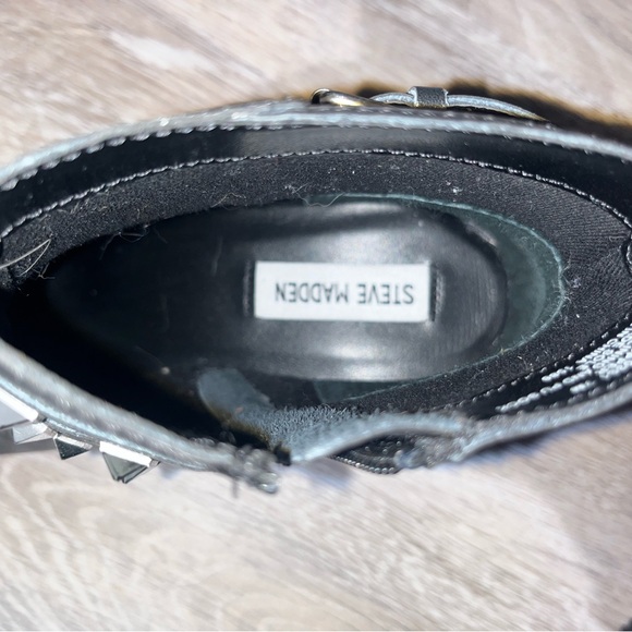 Steve Madden Black Ankle Spike Boots, Size 7, Worn - Picture 2 of 2